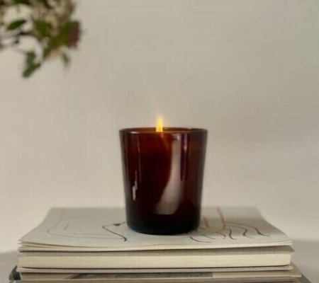 Vela Ambar con caja